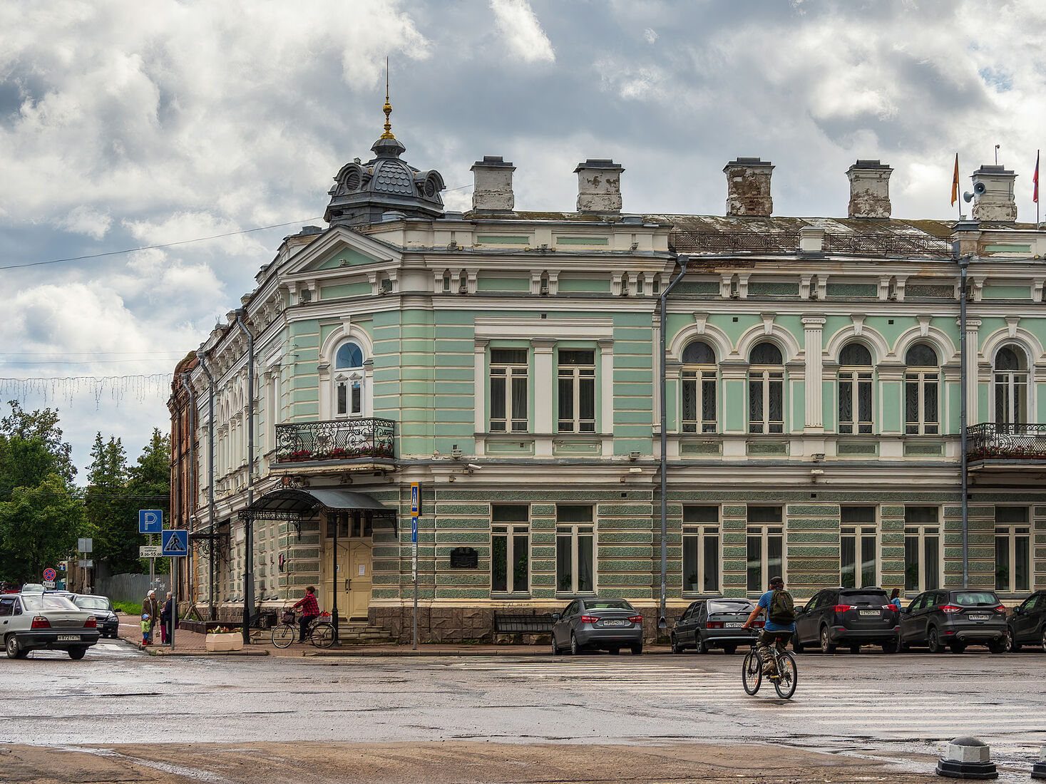 OLYMPUS DIGITAL CAMERA