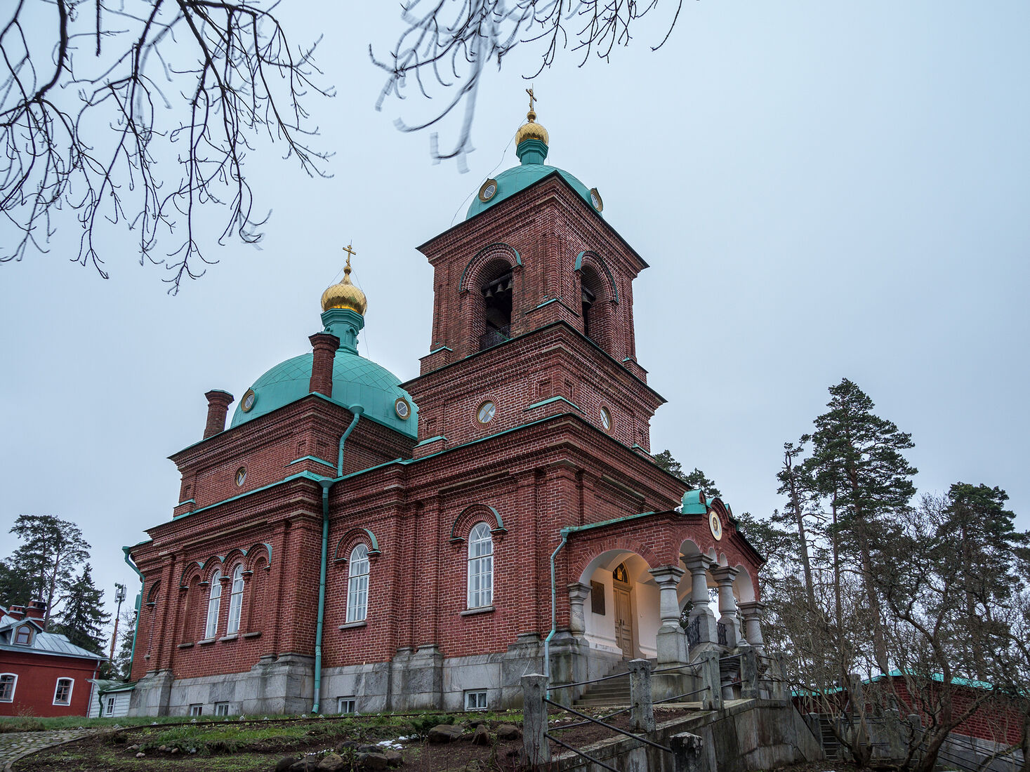 OLYMPUS DIGITAL CAMERA