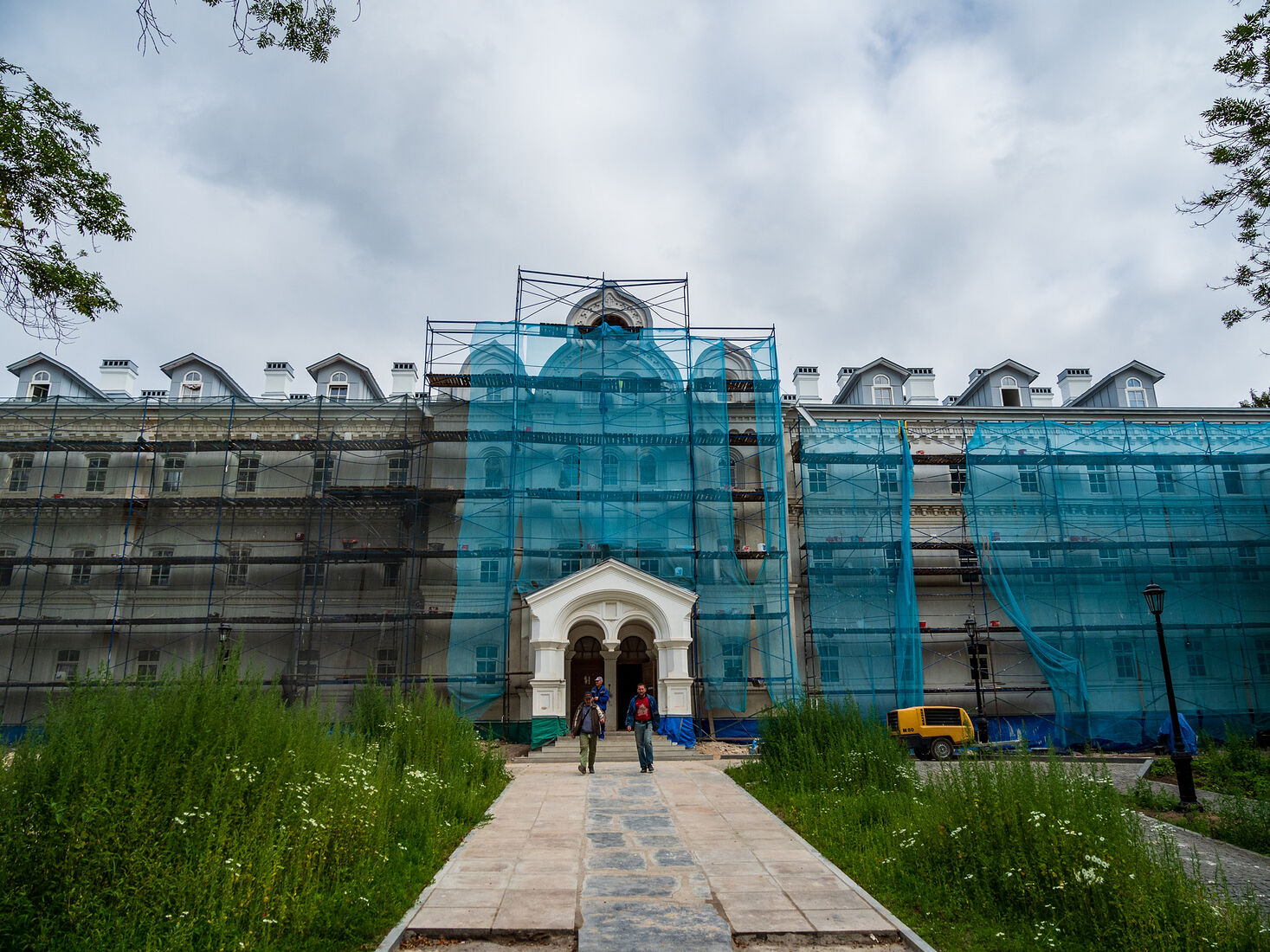 OLYMPUS DIGITAL CAMERA