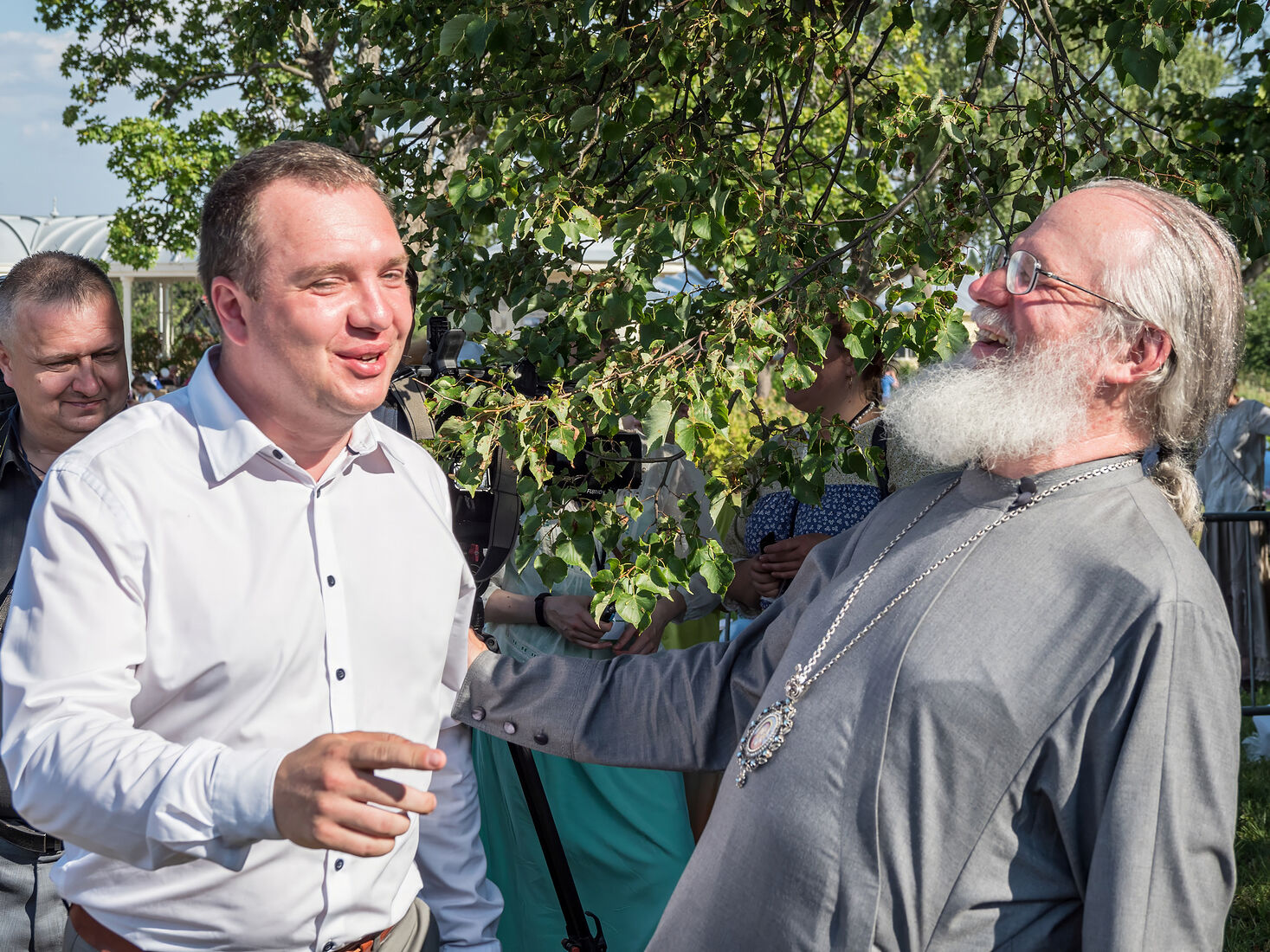 OLYMPUS DIGITAL CAMERA