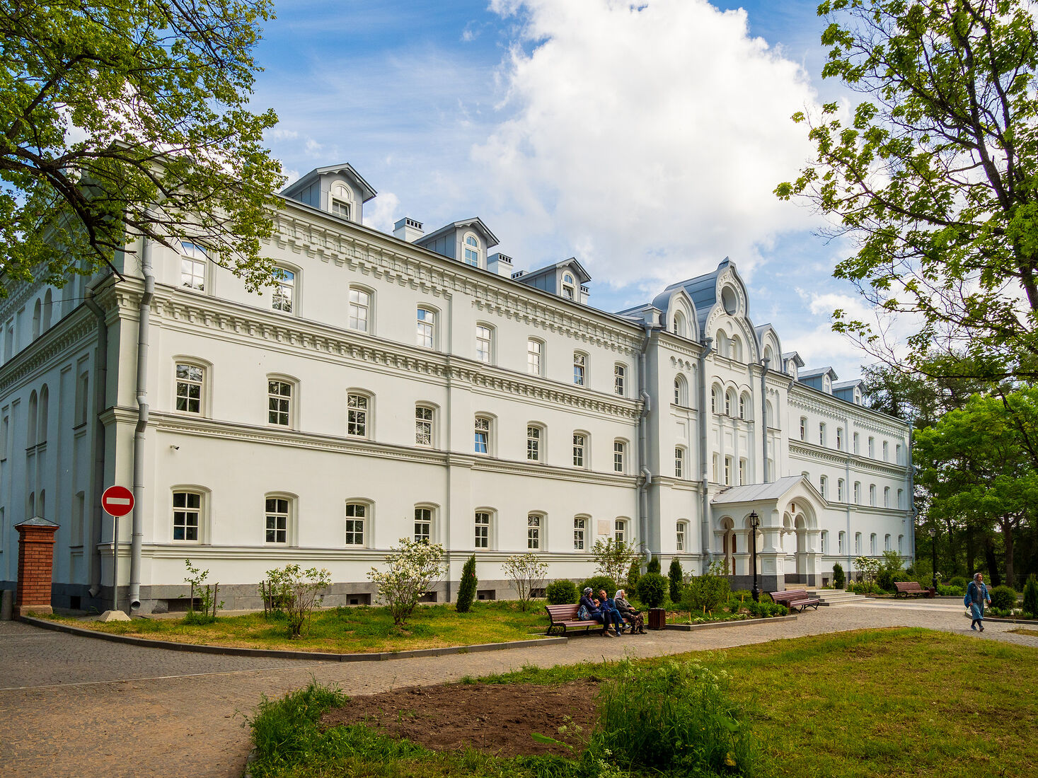 OLYMPUS DIGITAL CAMERA