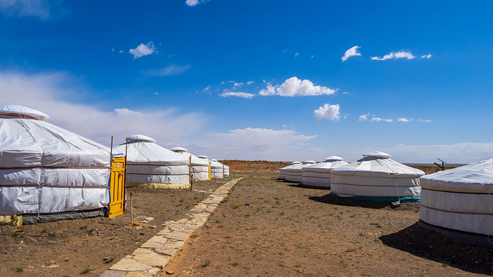 фотограф Павел Козионов. Пустыня Гоби. Из окна автомобиля. Часть 3. Отель Turto Tourist camp